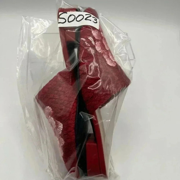 Pia Alba by Bayong Republic Red Macrame with a Floral painted Slip-On Mules 10 - Picture 10 of 10